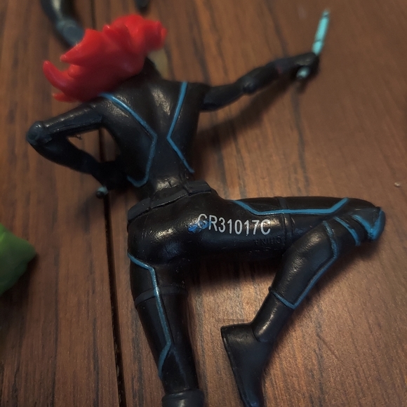 6" 4 Rubber Action Marvel Action Figures (Hulk, Captain America, Black  GR31017C - Picture 7 of 11